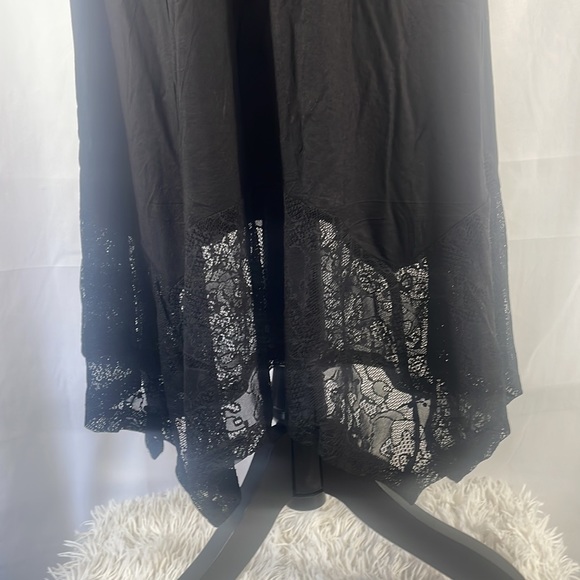 DJT Women's Black Flowy Handkerchief Hemline Midi Skirt, Lace, Size Large, NWT - Picture 4 of 12